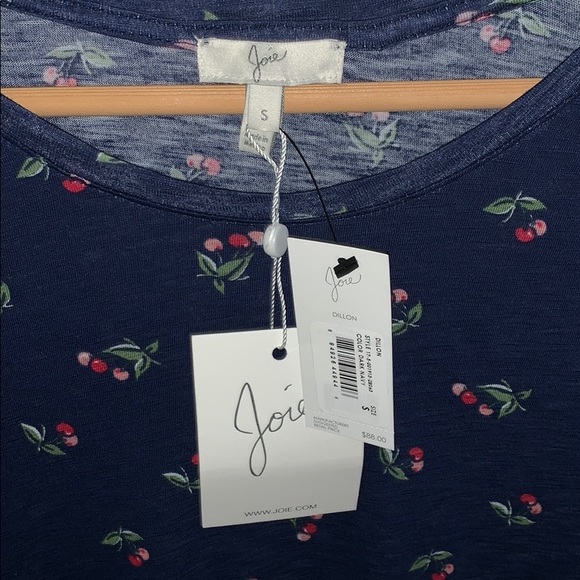 NWT Joie Dillon Cherry Print Top Size Small - Picture 3 of 5